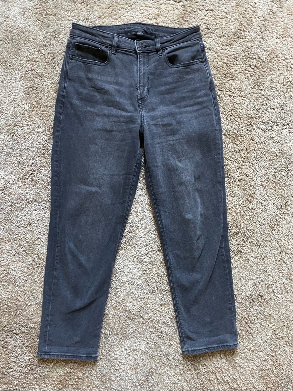 American Eagle Outfitters Mom Jeans  High-Rise Black Women’s Size 8S Black Denim